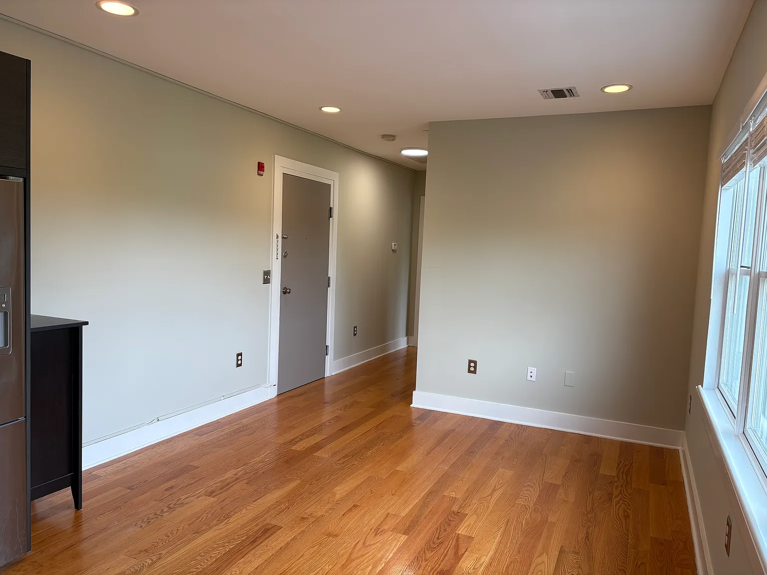 1 bed, $2,200 — Photo 3