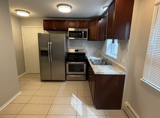 14612 Keystone Ave APT 1E, Midlothian, IL 60445