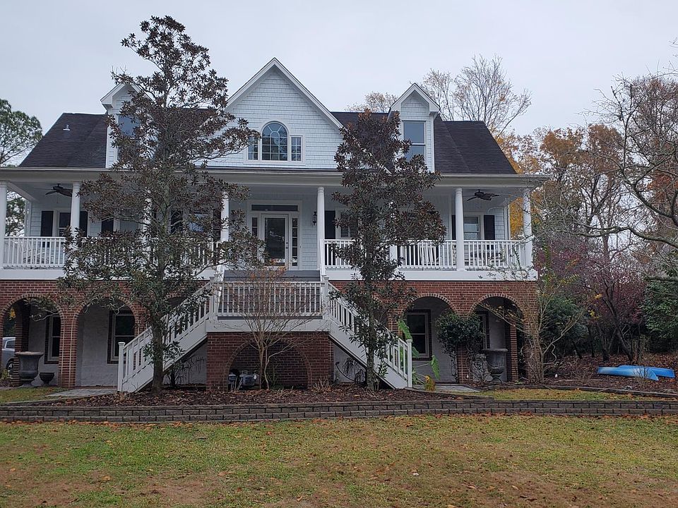 1st image of 824 Santa Maria Ave