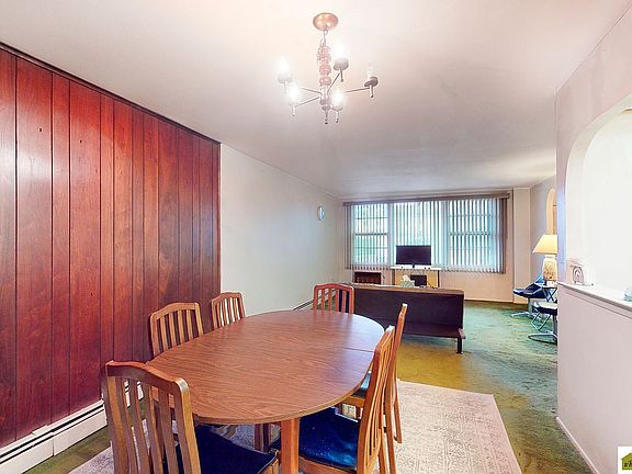 5th image of 7520 Avenue
