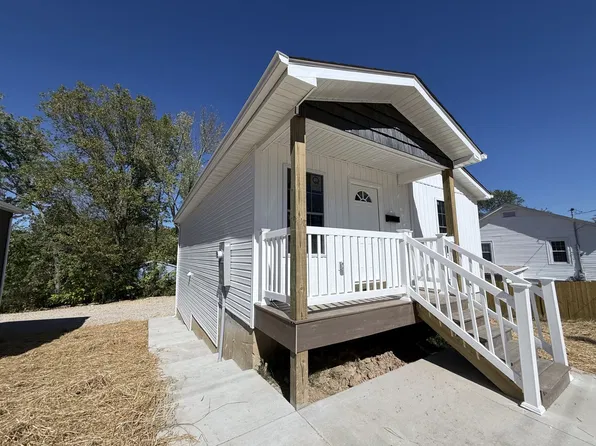 539 E Vine St, Sullivan, MO 63080