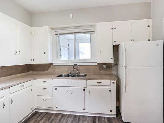 4th image of 901 Nagold St NW