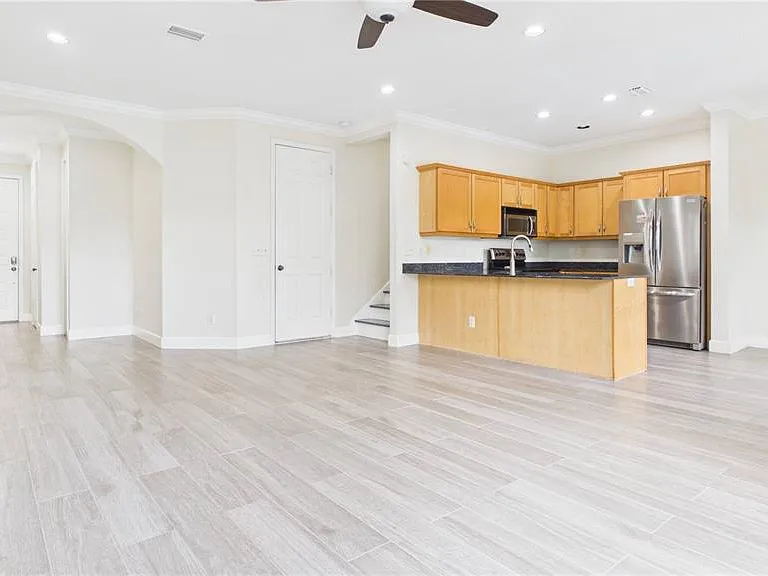 505 S Tampania Ave #7 — Photo 6