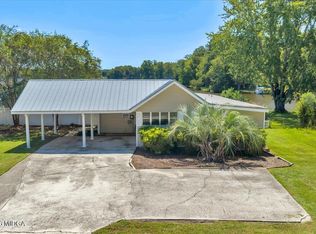 363 Edgewater Dr, Macon, GA 31220