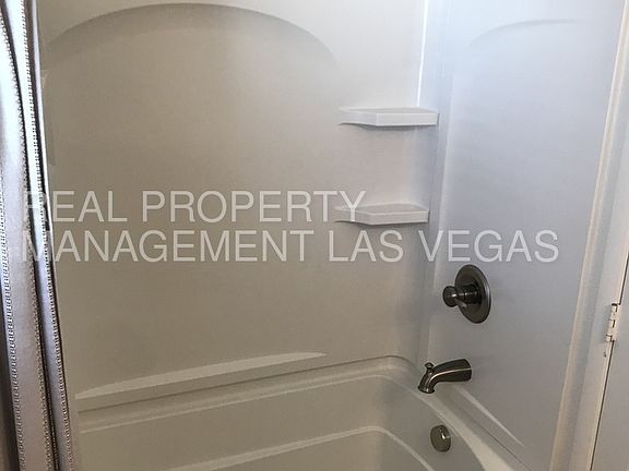 3rd image of 550 Brinkburn Point Ave