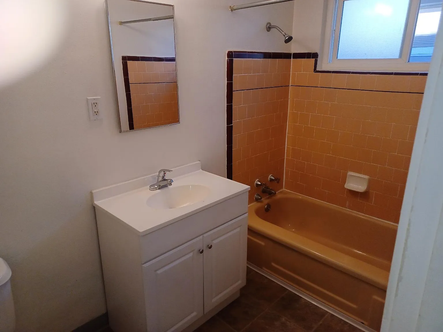 1 bed, 550 sqft, $1,450 — Photo 3