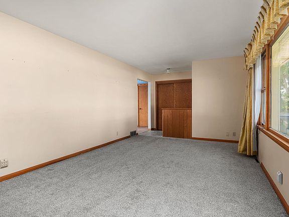 5th image of 50 6th St