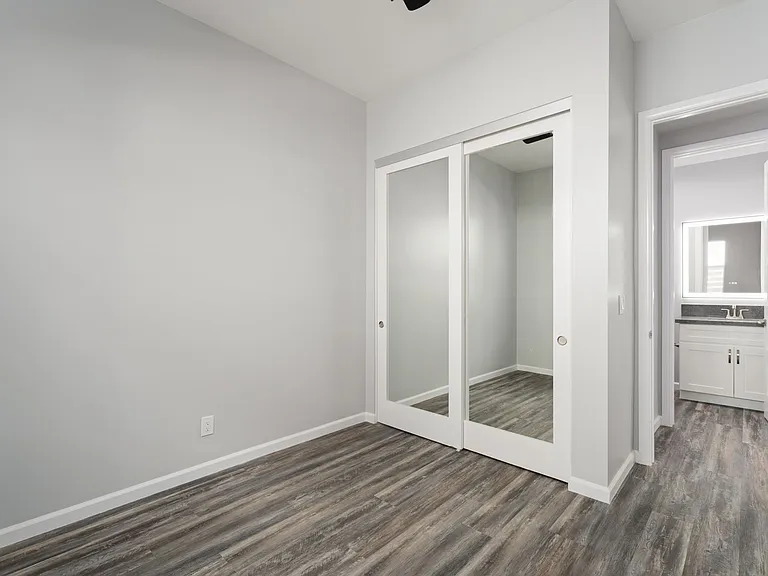 6728 Thomson Ct — Photo 3