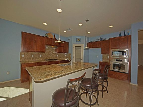 3rd image of 11366 N Adobe Village Pl