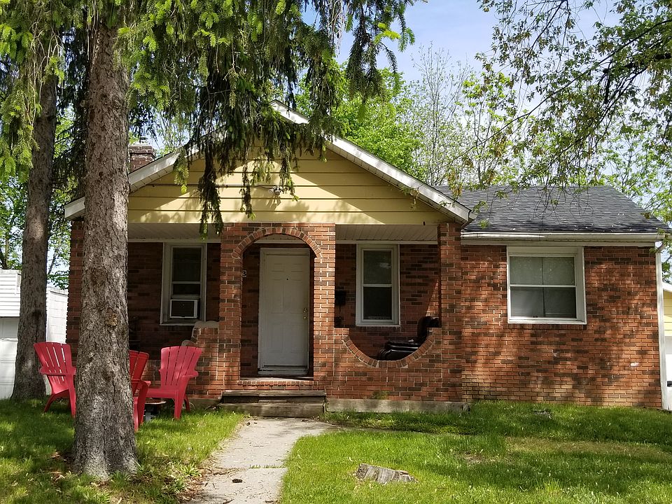 1st image of 393 1st Ave