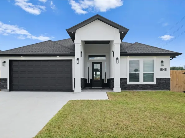 1848 Spoonbill Dr, Portland, TX 78374