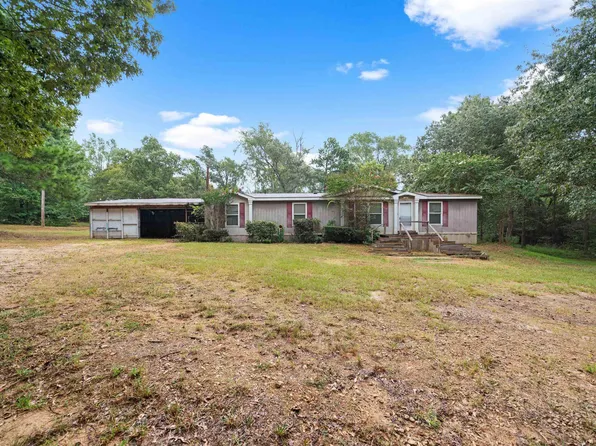 8668 County Road 136 N, Overton, TX 75684