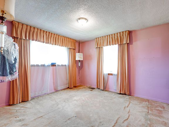 5th image of 4803 Cordelia Ln