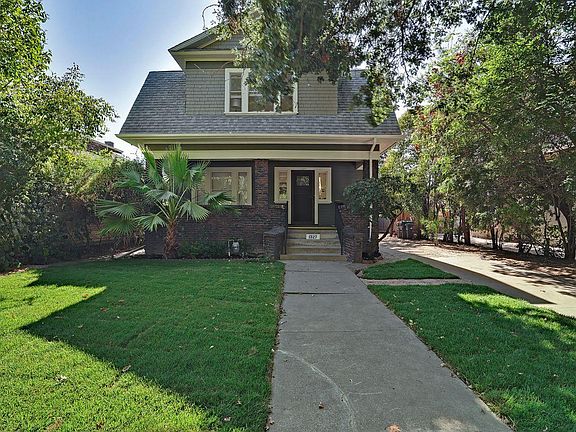 5th image of 1327 N Van Buren St