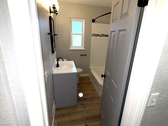 5th image of 3640 Douglas Rd APT 4