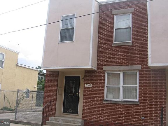3rd image of 2608 W Oakdale St