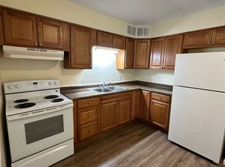 1640 W Clark St APT 1W, Rensselaer, IN 47978