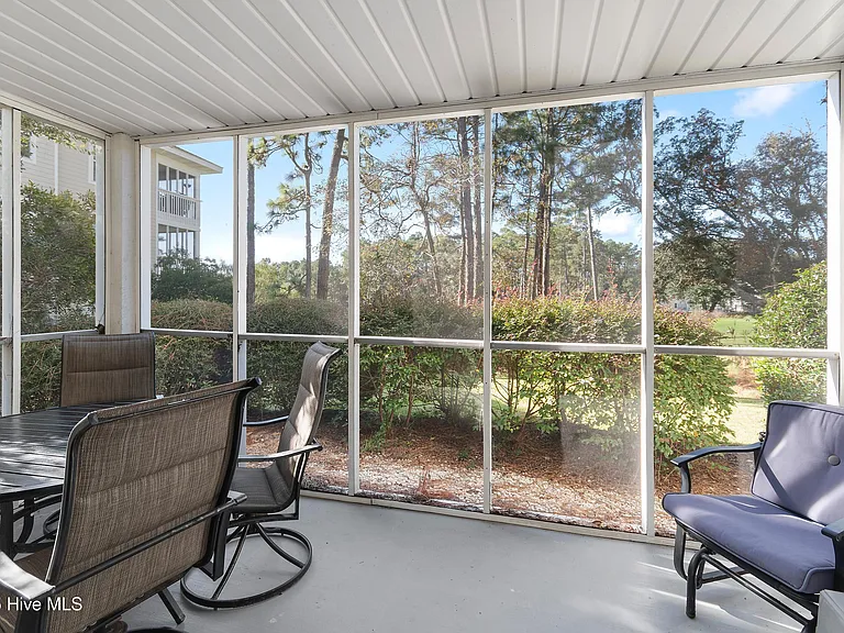 3350 Club Villas Dr #101 — Photo 23