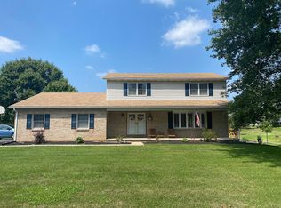 385 Colonial Dr, Greencastle, PA 17225