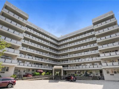 300 Martine Avenue #6K, White Plains, NY, 10601