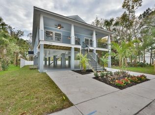 170 E Spruce St, Tarpon Springs, FL 34689