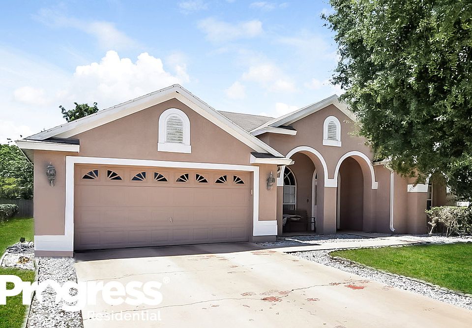 1st image of 10303 Ashley Oaks Dr