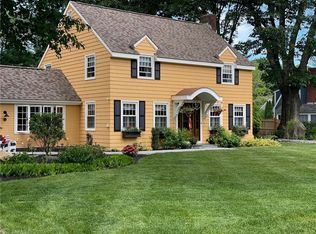 8 Newell Dr, Cumberland, RI 02864