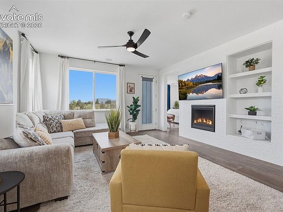 5th image of 193 Wild Grass Way
