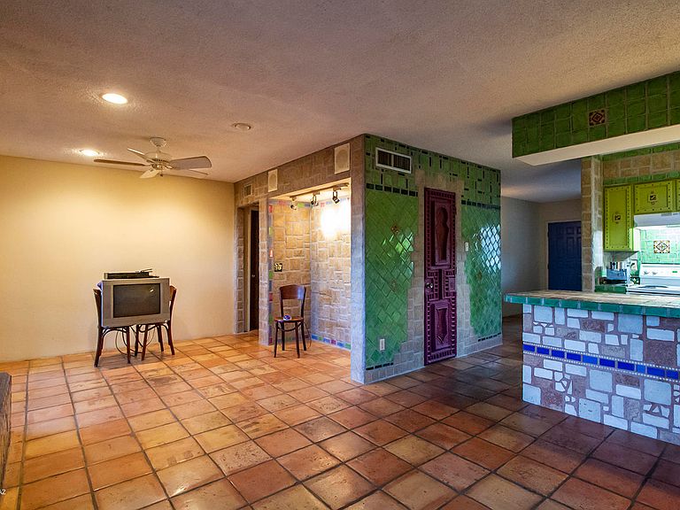 1307 S Harmon Ln Tucson, AZ, 85713 Apartments for Rent
