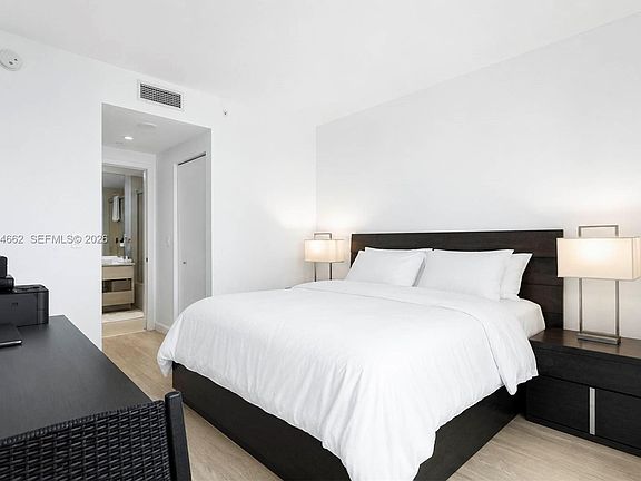 5th image of 55 SW 9th St APT 1105