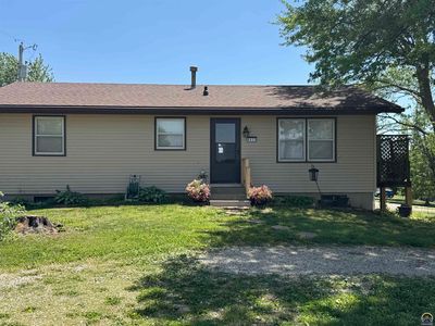 8833 Hickory Ln, Ozawkie, KS, 66070