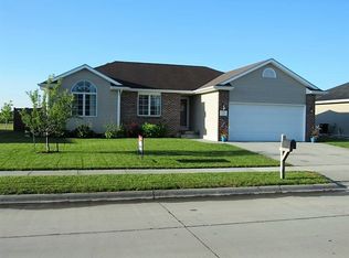 425 Centennial St, Columbus, NE 68601