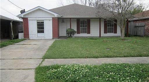 1st image of 236 Riverview Dr