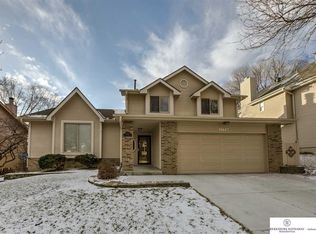 15447 Charles St, Omaha, NE 68154