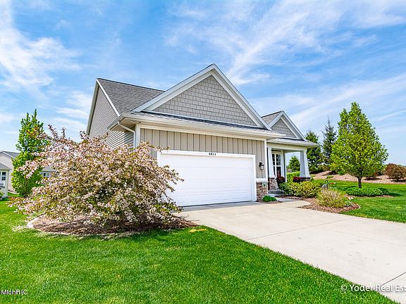 4th image of 5611 Stony View Dr NE