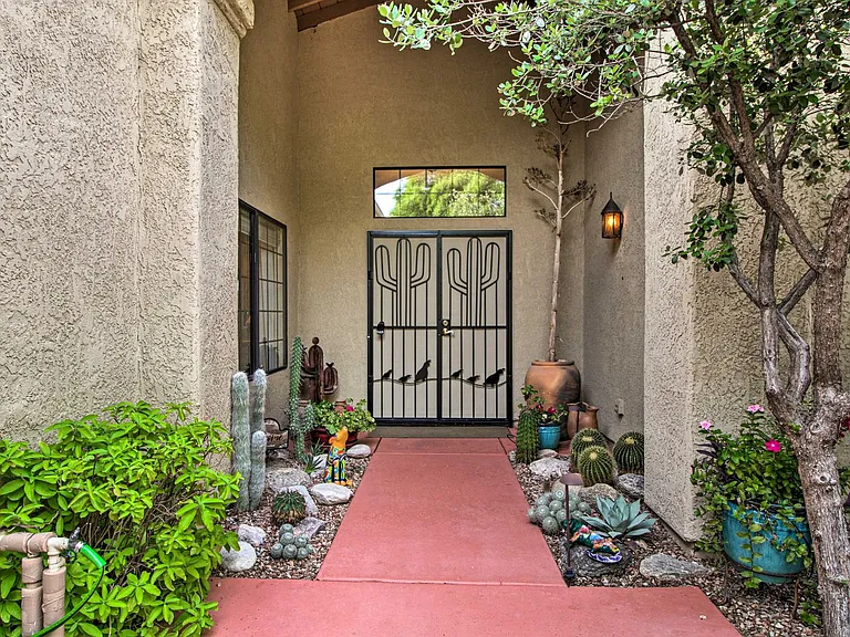 1195 E Camino Diestro #ID1546277P — Photo 20