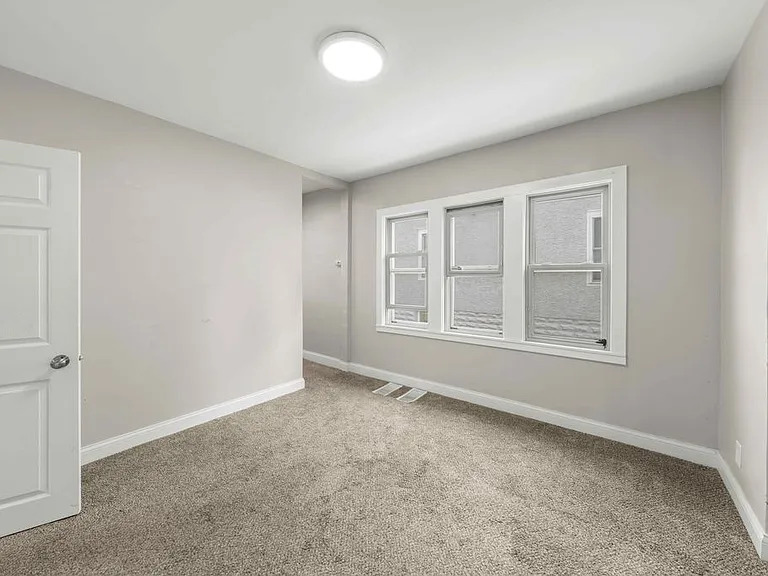 1789 Maryland Ave E — Photo 15