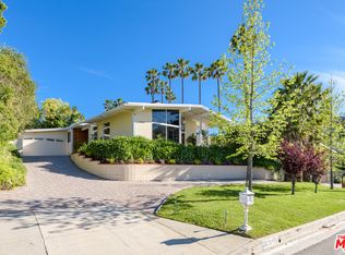 8416 Mulholland Dr, Los Angeles, CA 90046