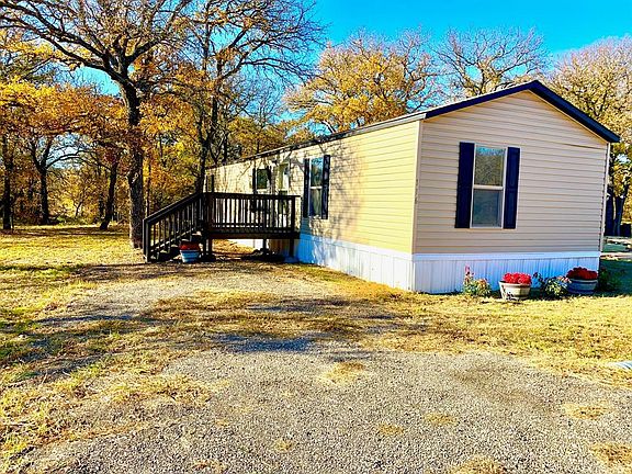 3rd image of 116 Shady Bend Ct