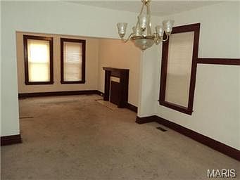 2nd image of 4618 Ashland Ave