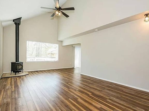 5th image of 25510 35th Ave E