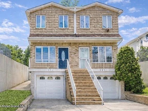 2nd image of 204 Lindenwood Rd