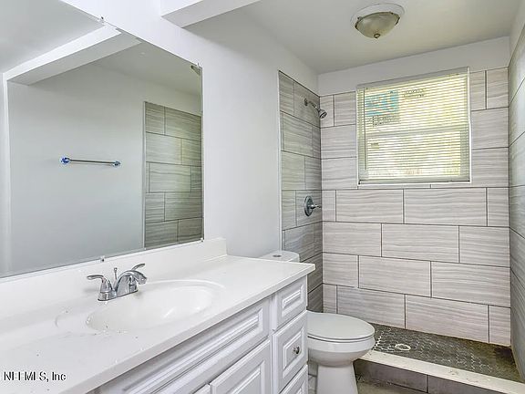 2nd image of 1265 W 26th St #3