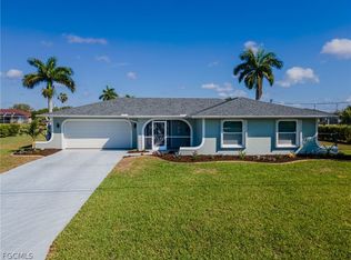 2213 NE 4th St, Cape Coral, FL 33909