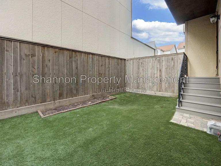 1809 W 24th St — Photo 20