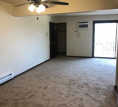 3rd image of 9813 S Nottingham Ave APT 3D