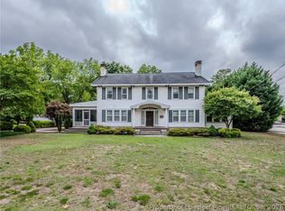 212 E 3rd Ave, Red Springs, NC 28377