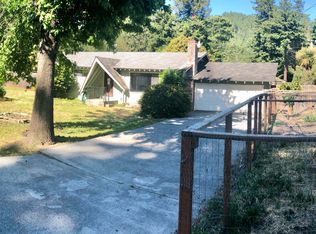 602 Riverside Park Rd, Carlotta, CA 95528