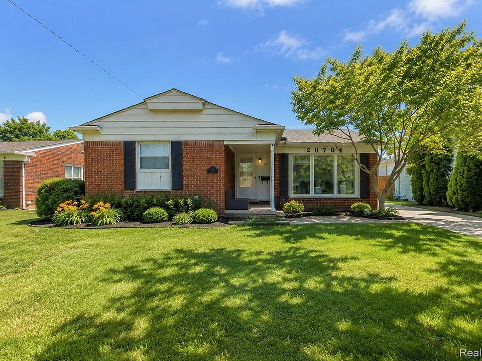 1st image of 26705 Rouge River Dr