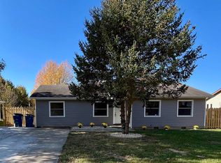 804 S 10th St, Gas City, IN 46933